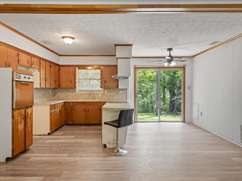 1016 N Saline Grand Saline TX 75140