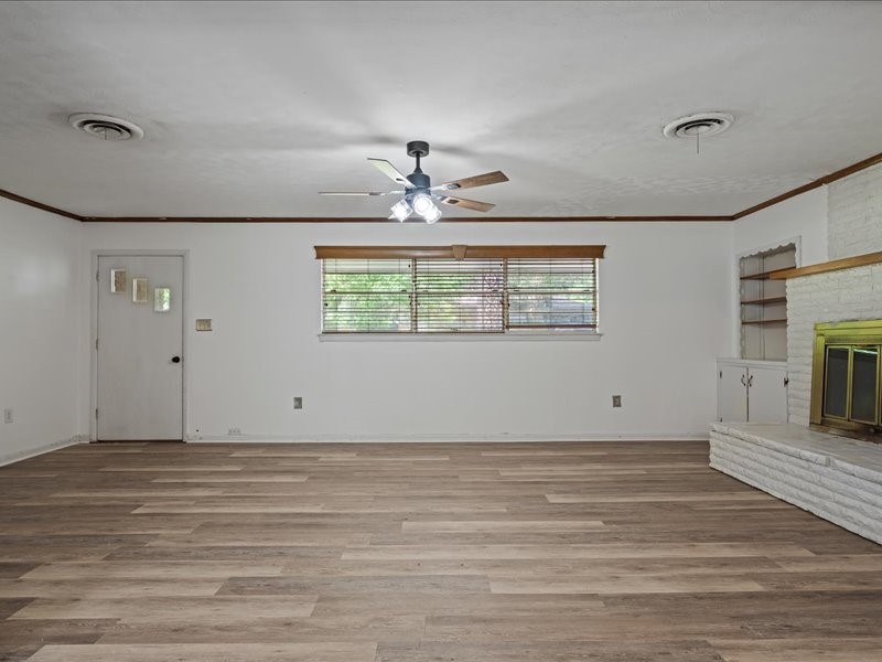 1016 N Saline Grand Saline TX 75140
