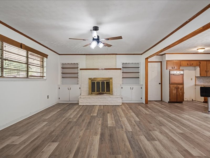 1016 N Saline Grand Saline TX 75140