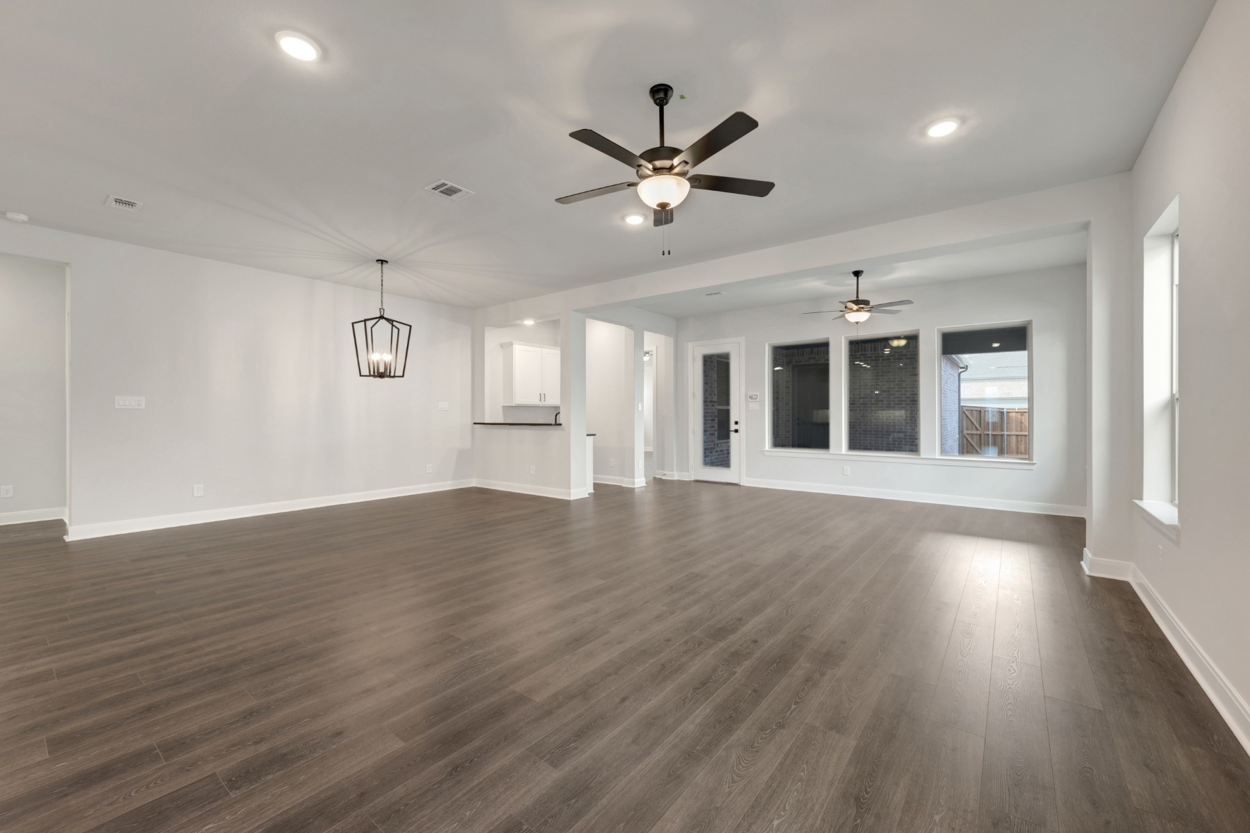 2075 Pine Grove Lane Arlington TX 76005
