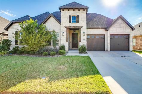 1570 Oasis Street Waxahachie TX 75165