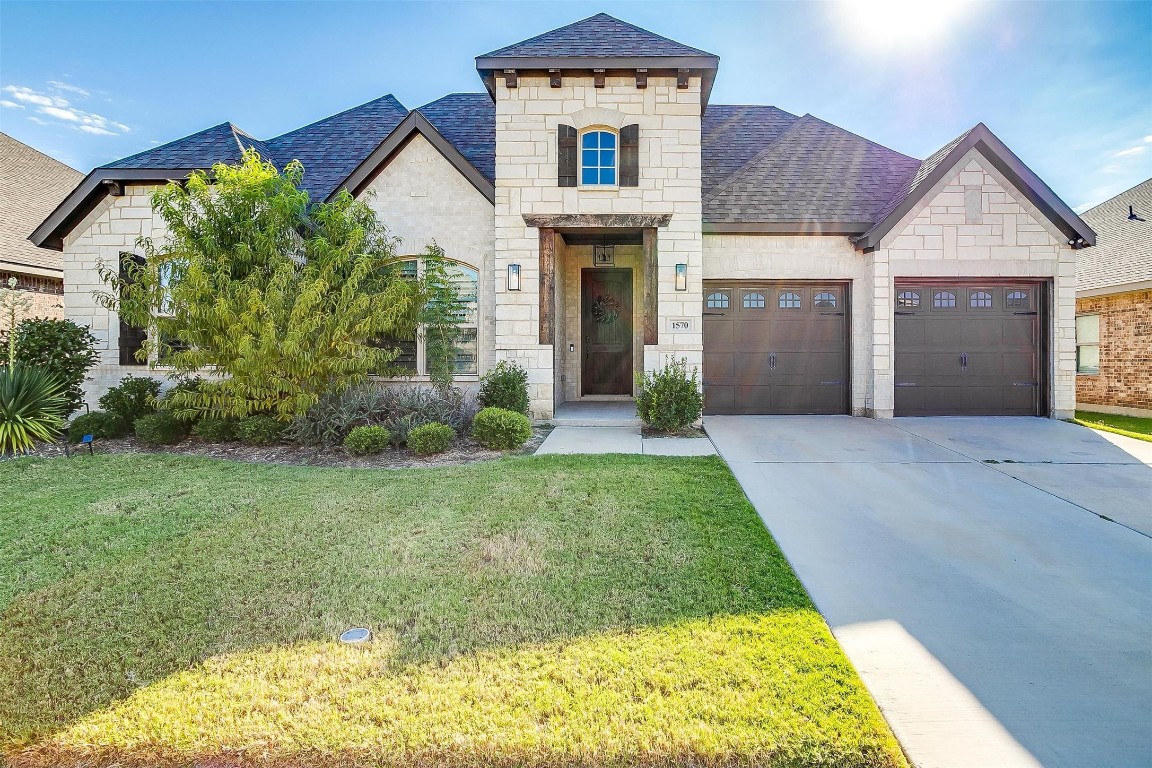 1570 Oasis Street Waxahachie TX 75165