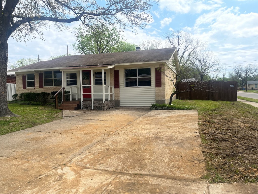 1502 Belmont Street Mesquite TX 75149