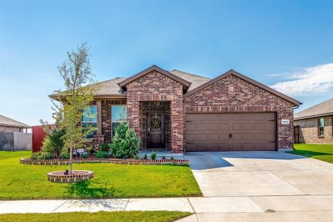 9425 Fox Hill Drive Fort Worth TX 76131