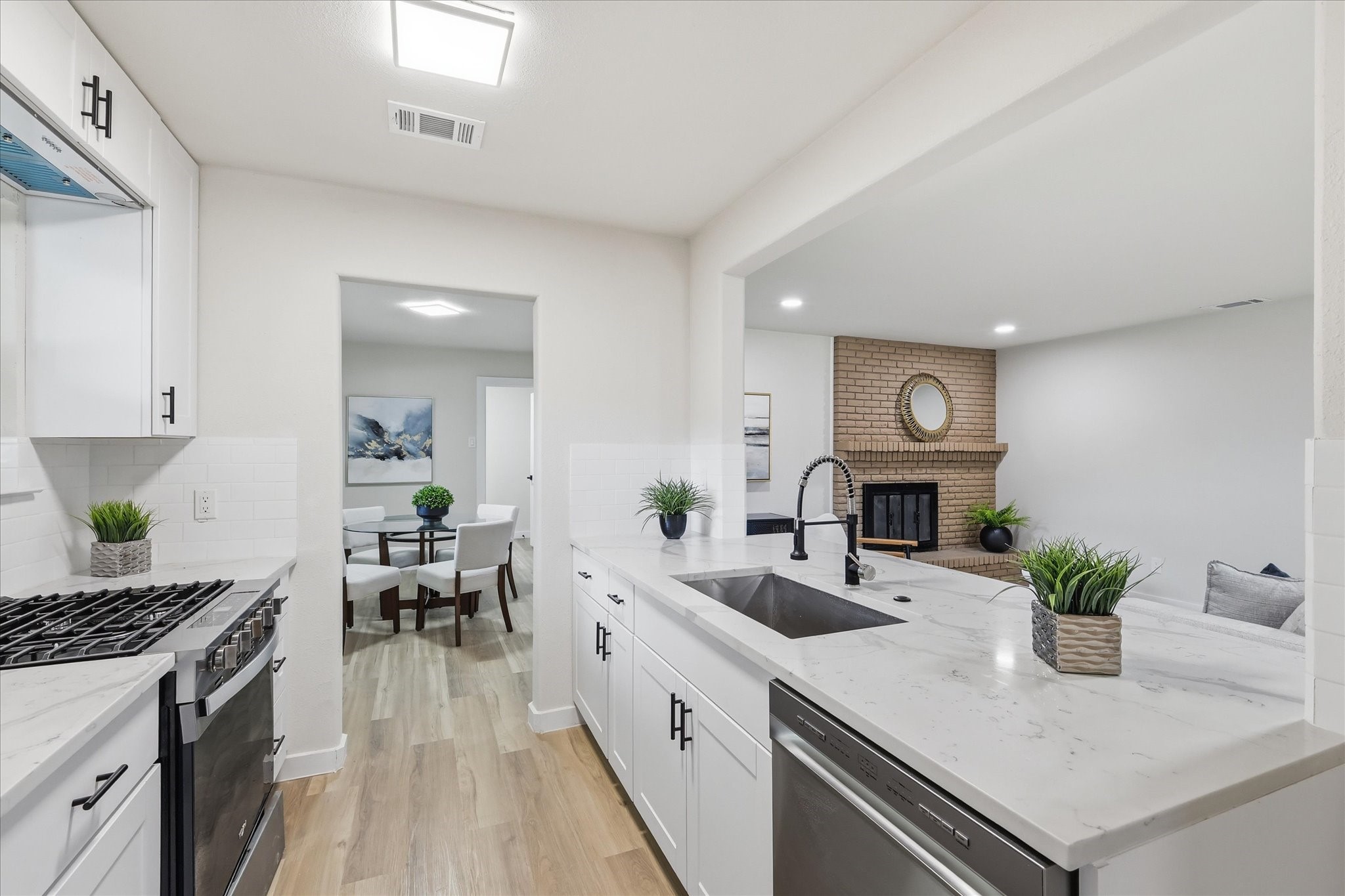 419 Summit Drive Richardson TX 75081
