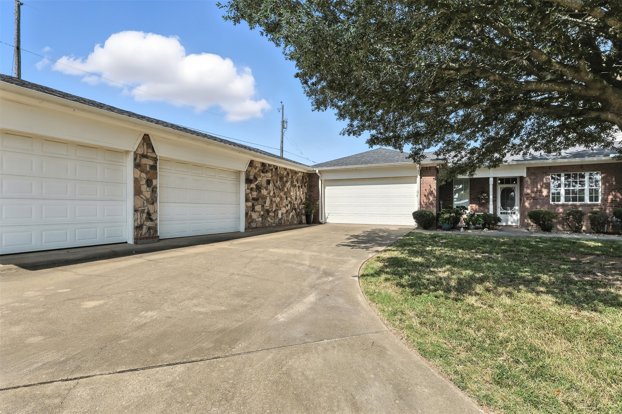 902 Booker Street Sulphur Springs TX 75482