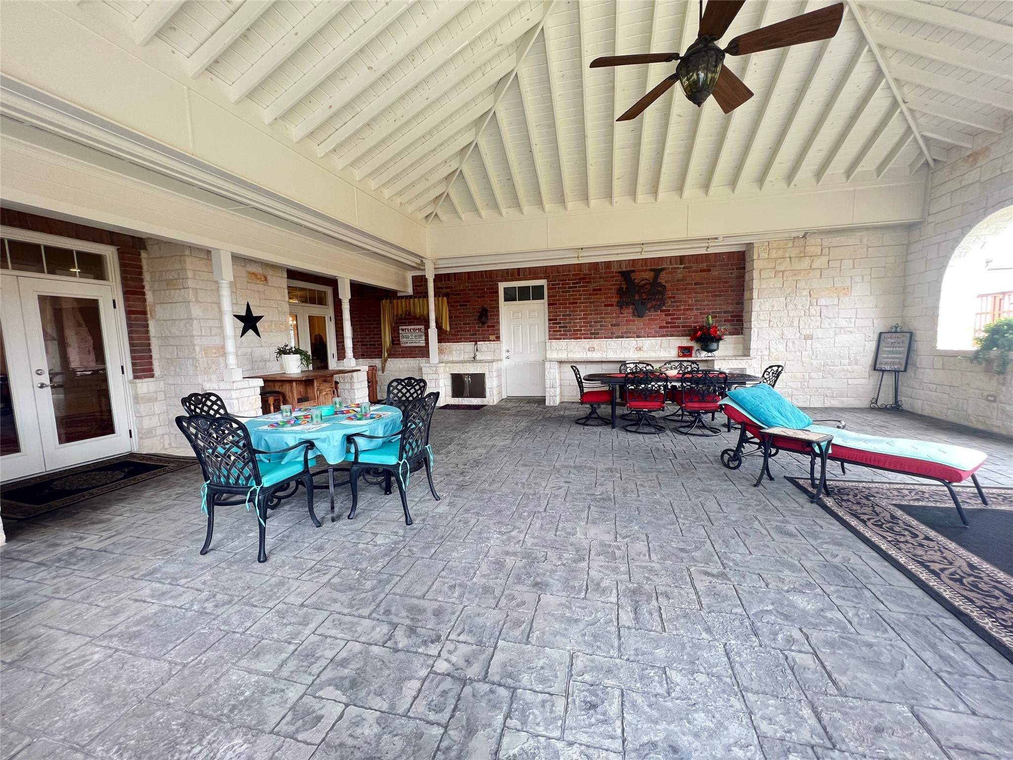 902 Booker Street Sulphur Springs TX 75482