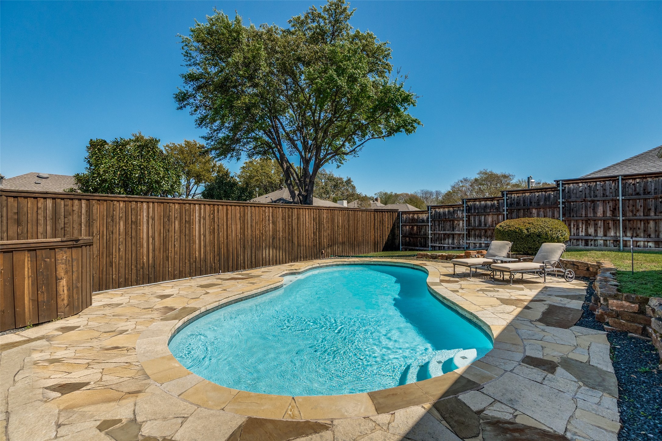 6419 Embers Road Dallas TX 75248