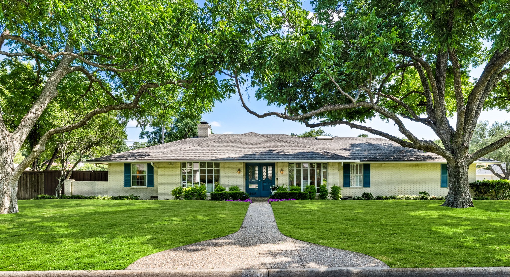 4408 Laren Lane Dallas TX 75244