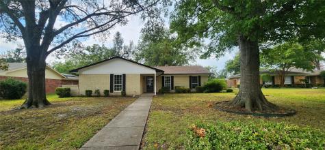 2821 Windy Drive Commerce TX 75428