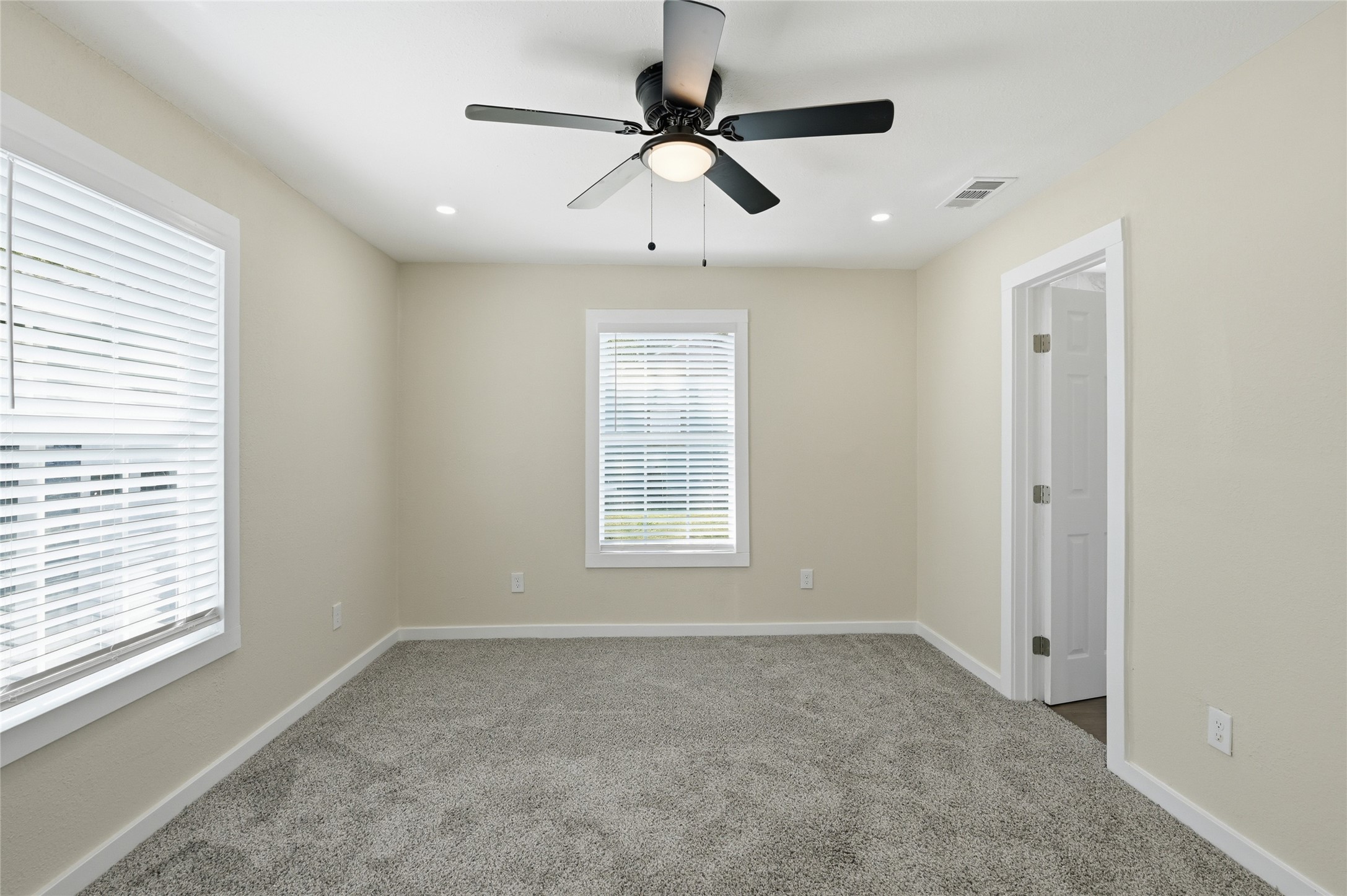 1209 S Maxey Street Sherman TX 75090