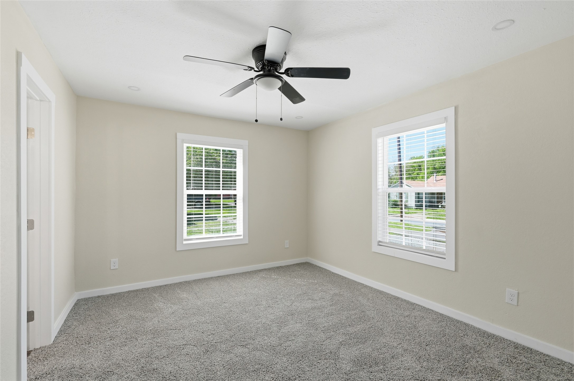 1209 S Maxey Street Sherman TX 75090