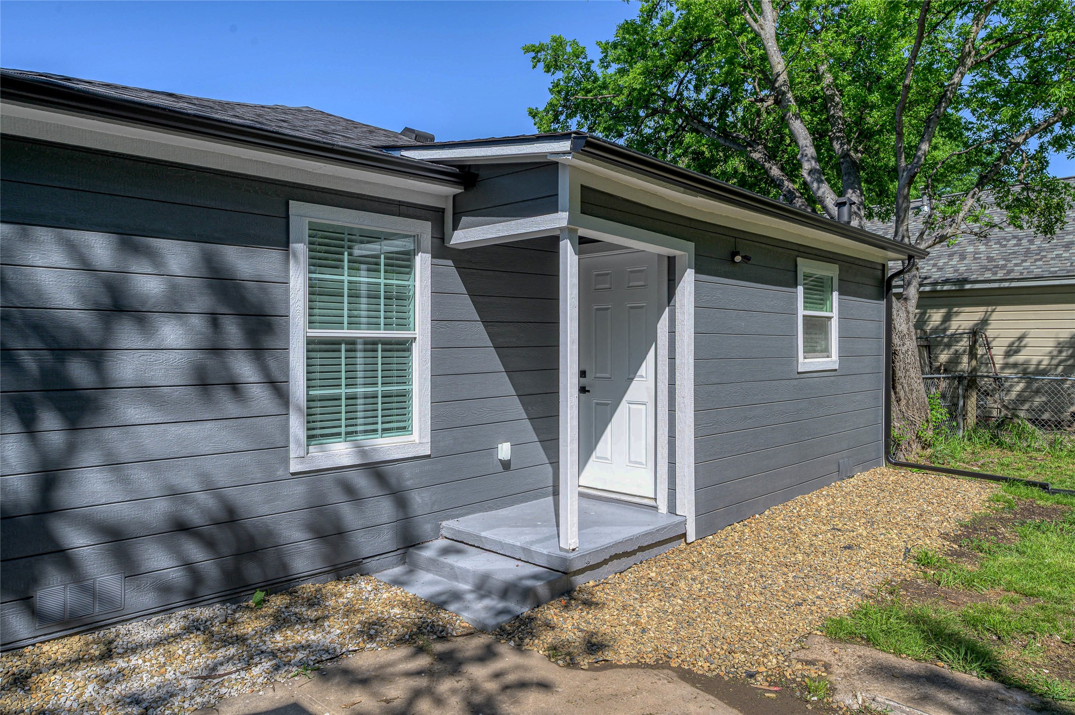 1209 S Maxey Street Sherman TX 75090
