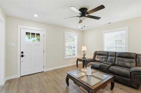 1209 S Maxey Street Sherman TX 75090