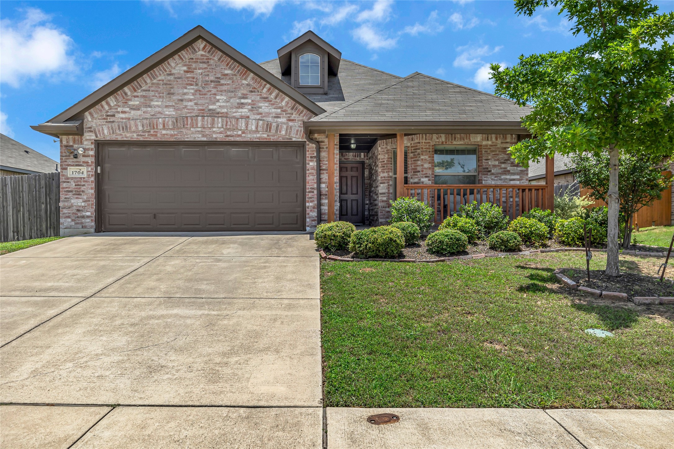 1704 Chivalry Lane Fort Worth TX 76140