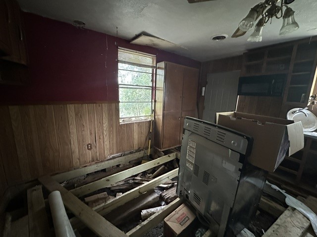 419 W Pine Whitewright TX 75491