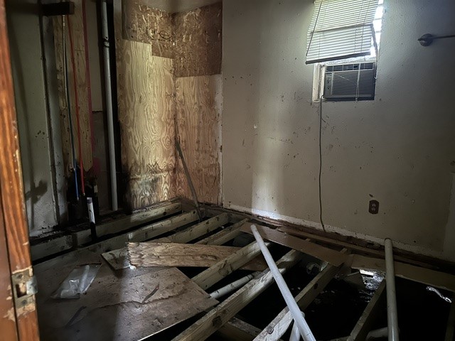 419 W Pine Whitewright TX 75491