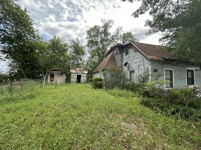 419 W Pine Whitewright TX 75491