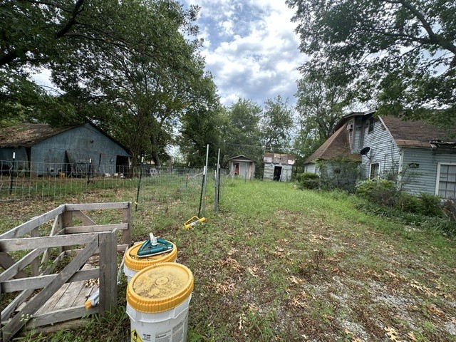 419 W Pine Whitewright TX 75491