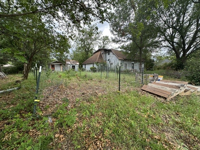 419 W Pine Whitewright TX 75491