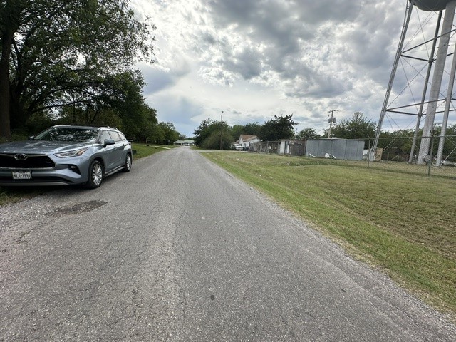 419 W Pine Whitewright TX 75491