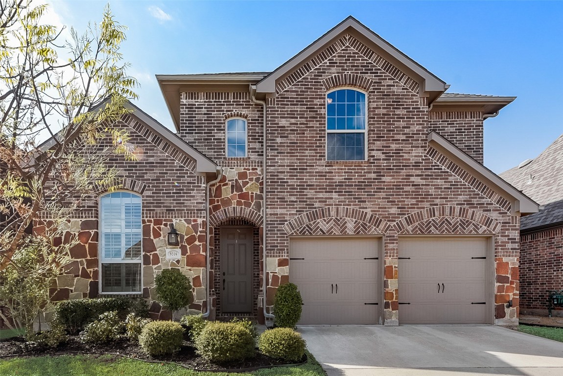 9316 Kaitlyn Court Lantana TX 76226