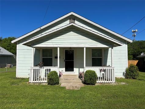 345 N Field Street Burleson TX 76028