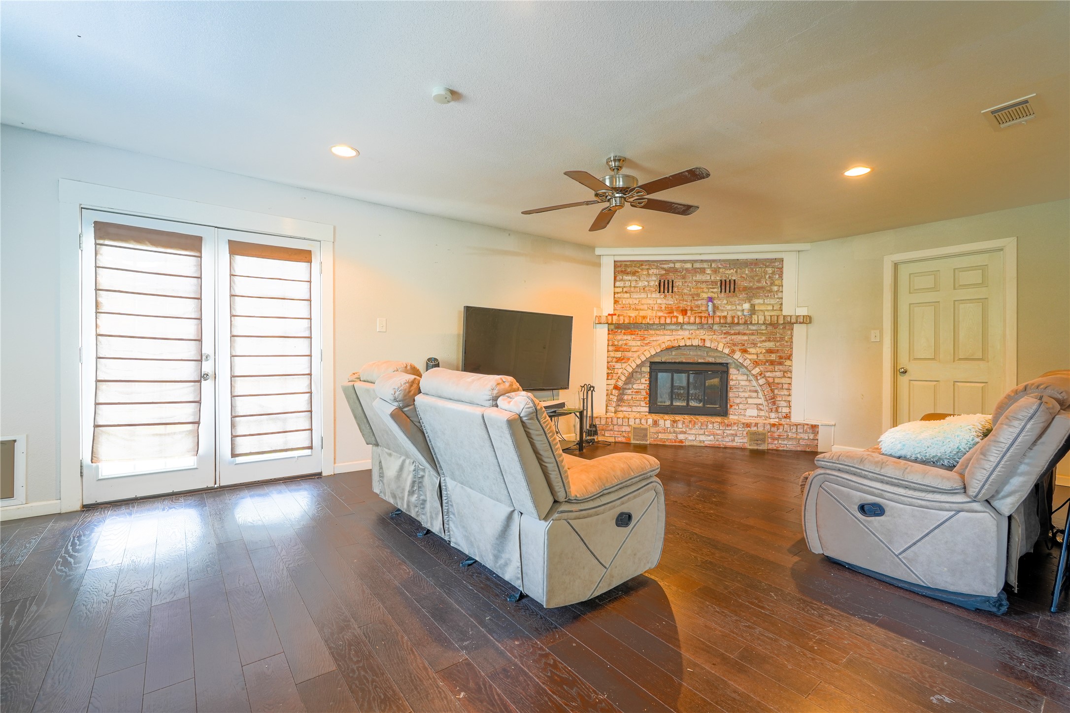 200 W Greenbriar Street Robinson TX 76706