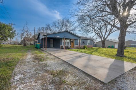 200 W Greenbriar Street Robinson TX 76706
