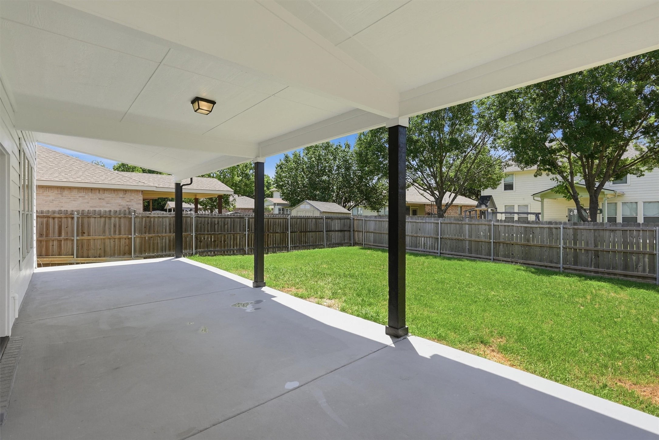 7104 Starwood Drive Fort Worth TX 76137