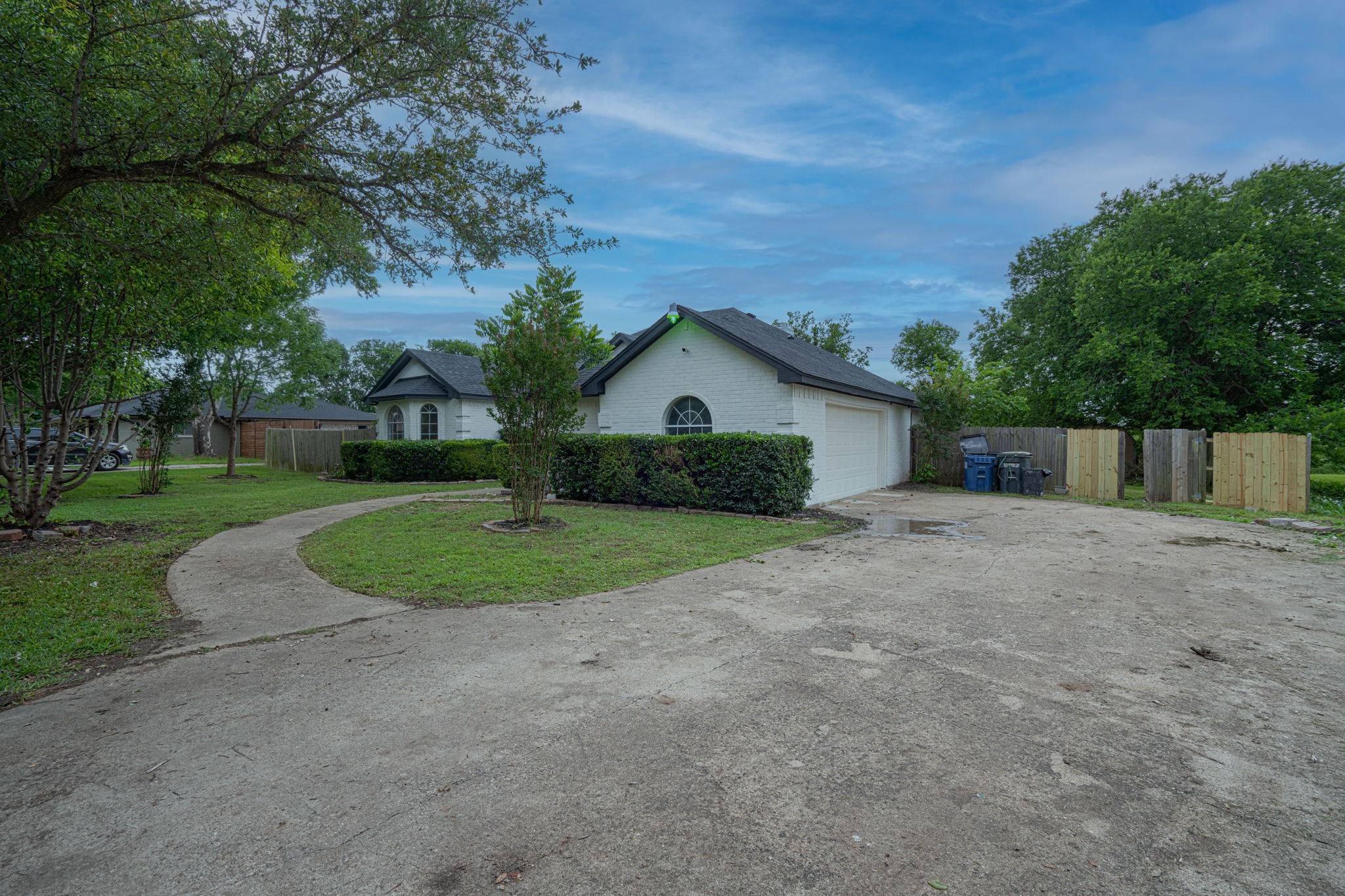 214 Pearly Top Drive Glenn Heights TX 75154