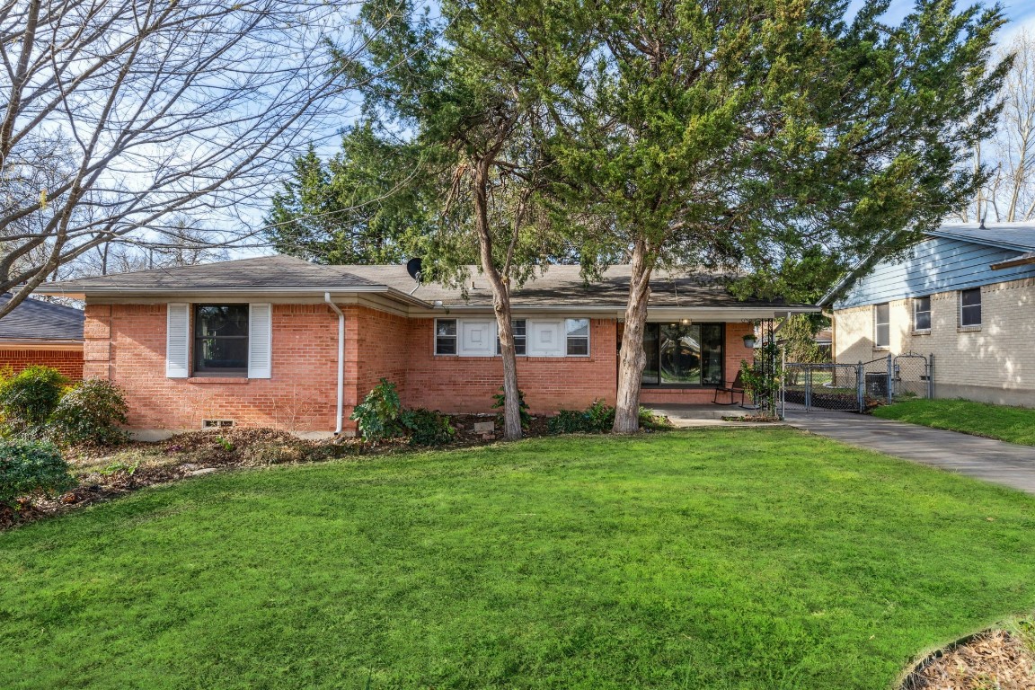 1814 Swansee Drive Dallas TX 75232