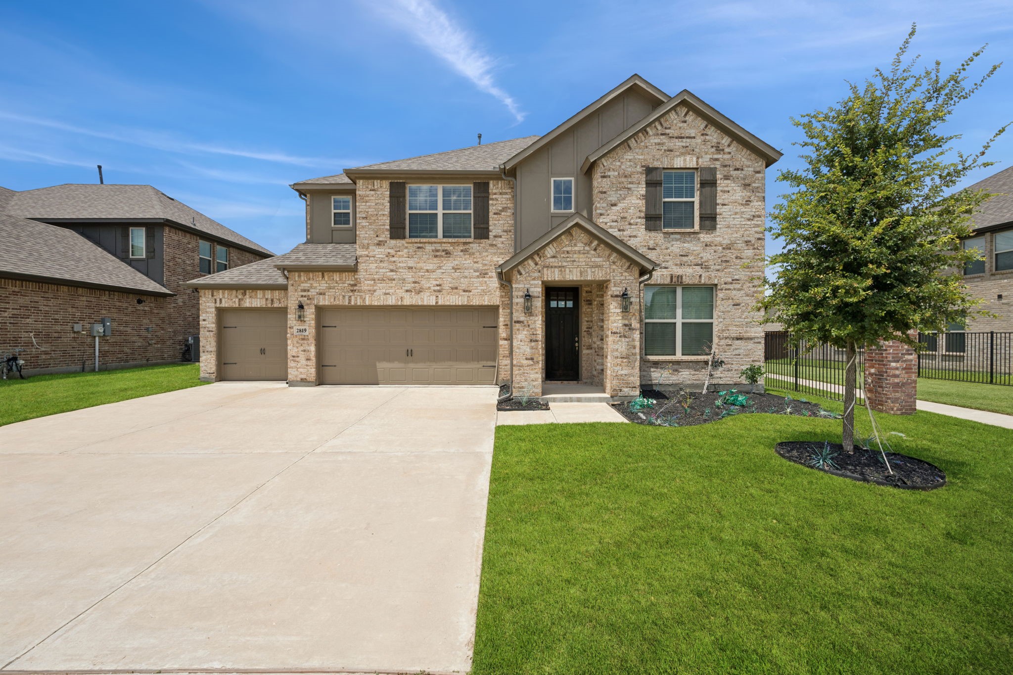 2819 Grand Lookout Lane Arlington TX 76001