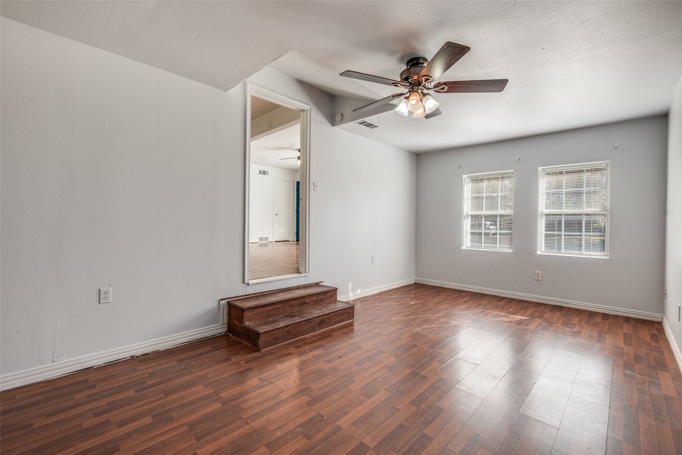2125 Housley Drive Dallas TX 75228