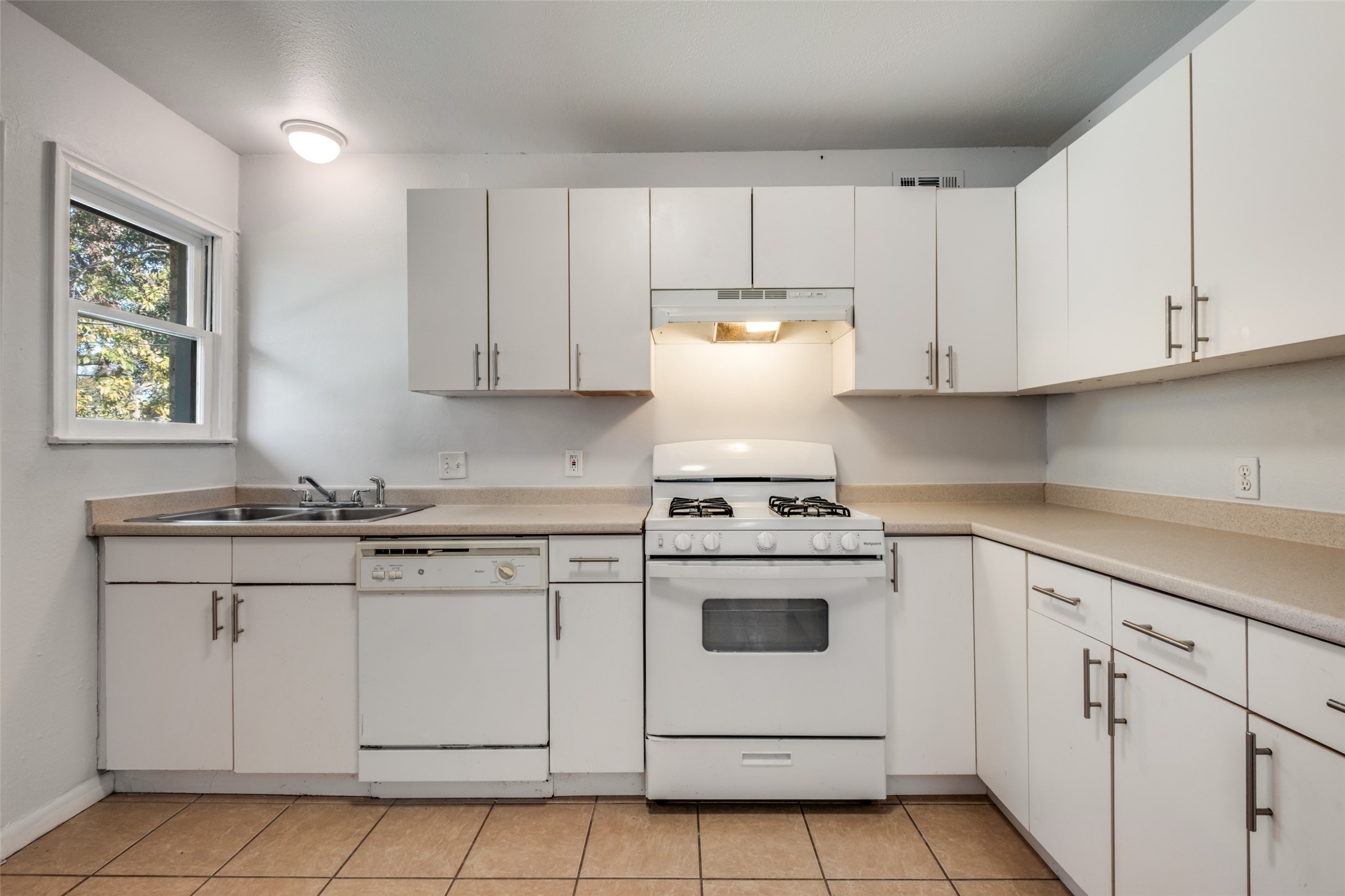 2125 Housley Drive Dallas TX 75228
