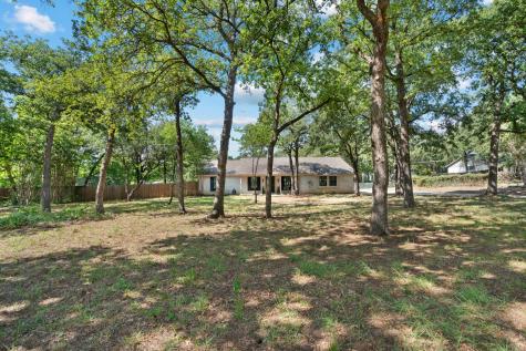 3 Larkwood Lane Burleson TX 76028