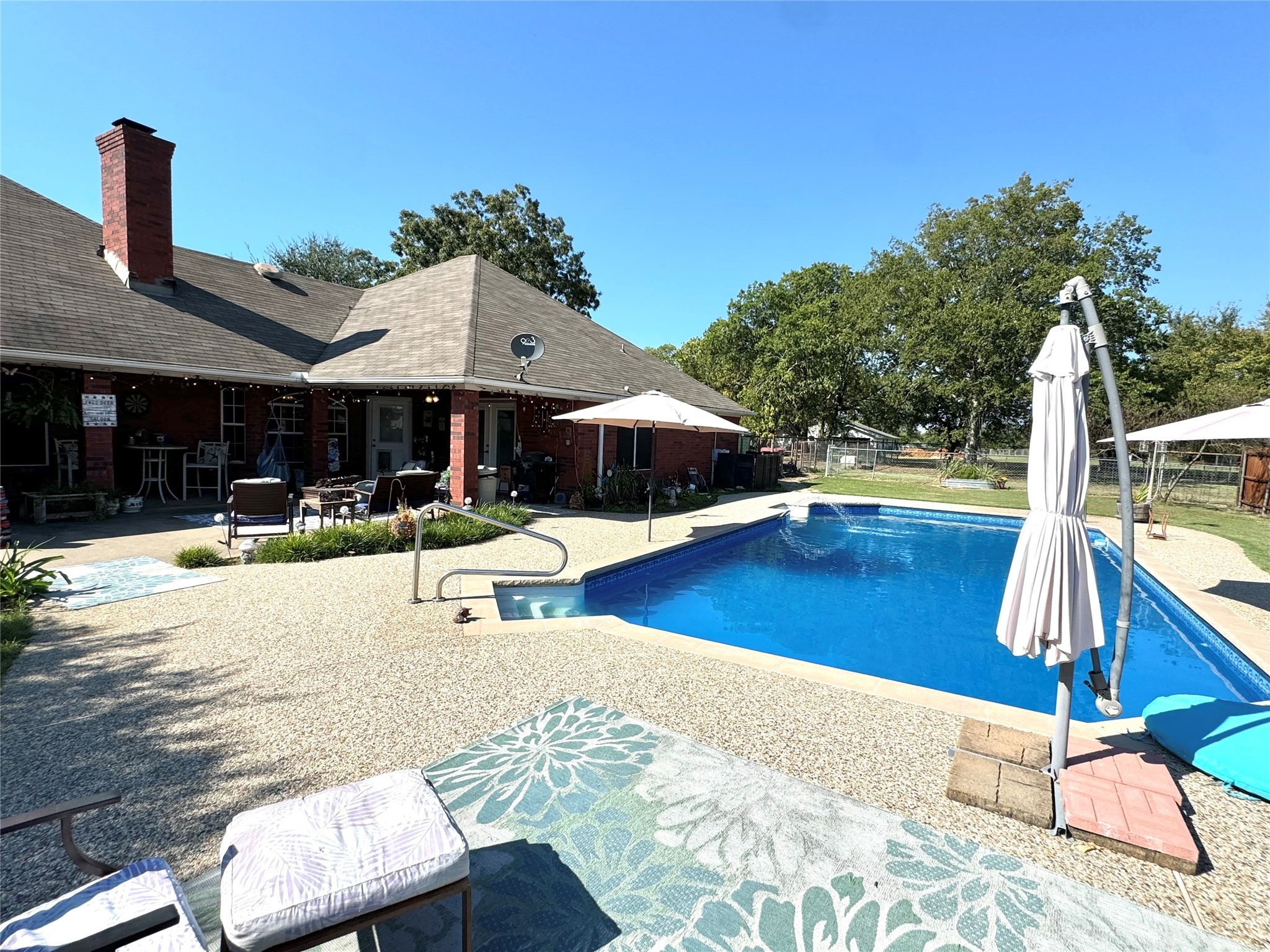 505 W 3rd Street Dodd City TX 75438