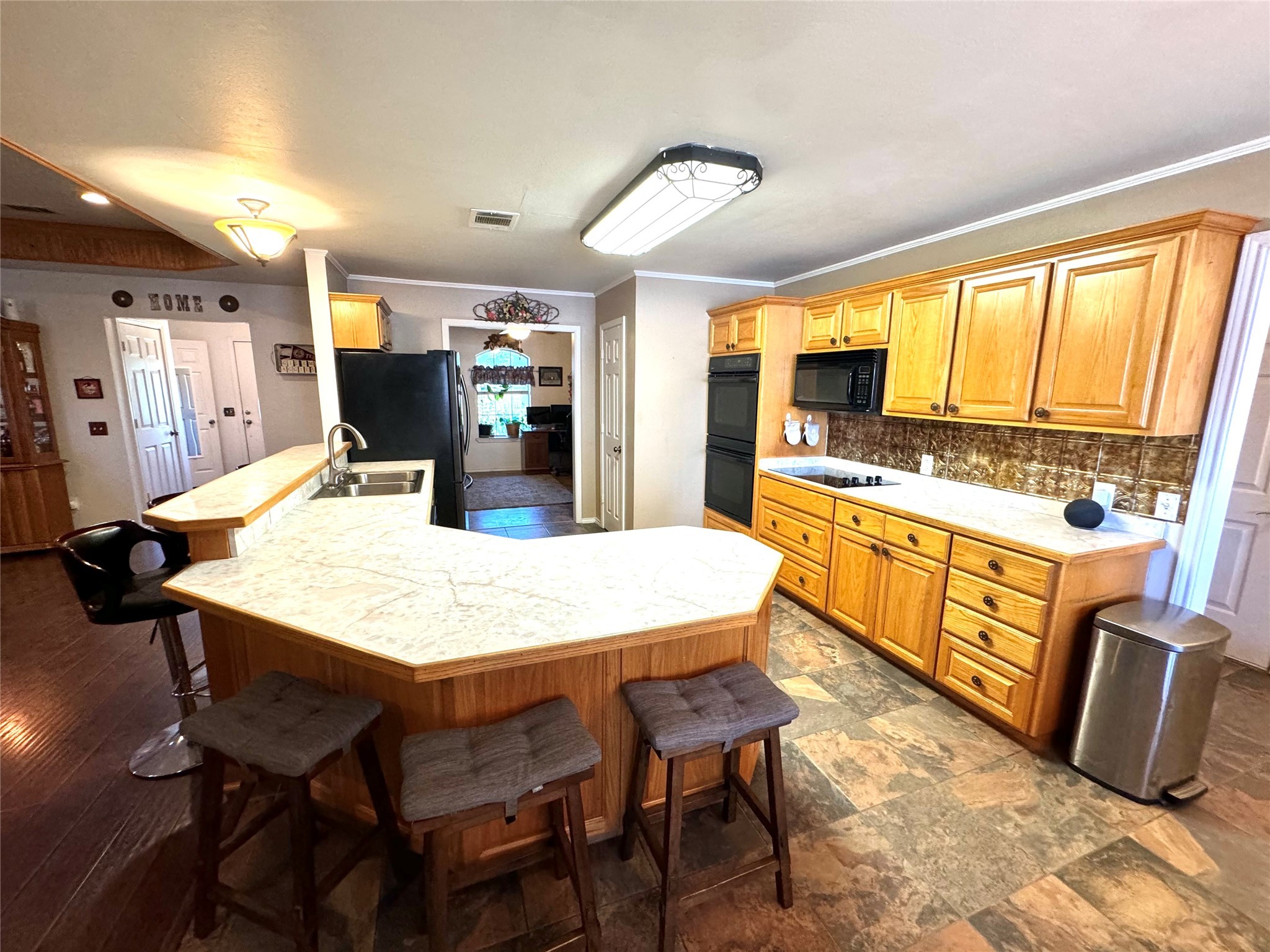 505 W 3rd Street Dodd City TX 75438