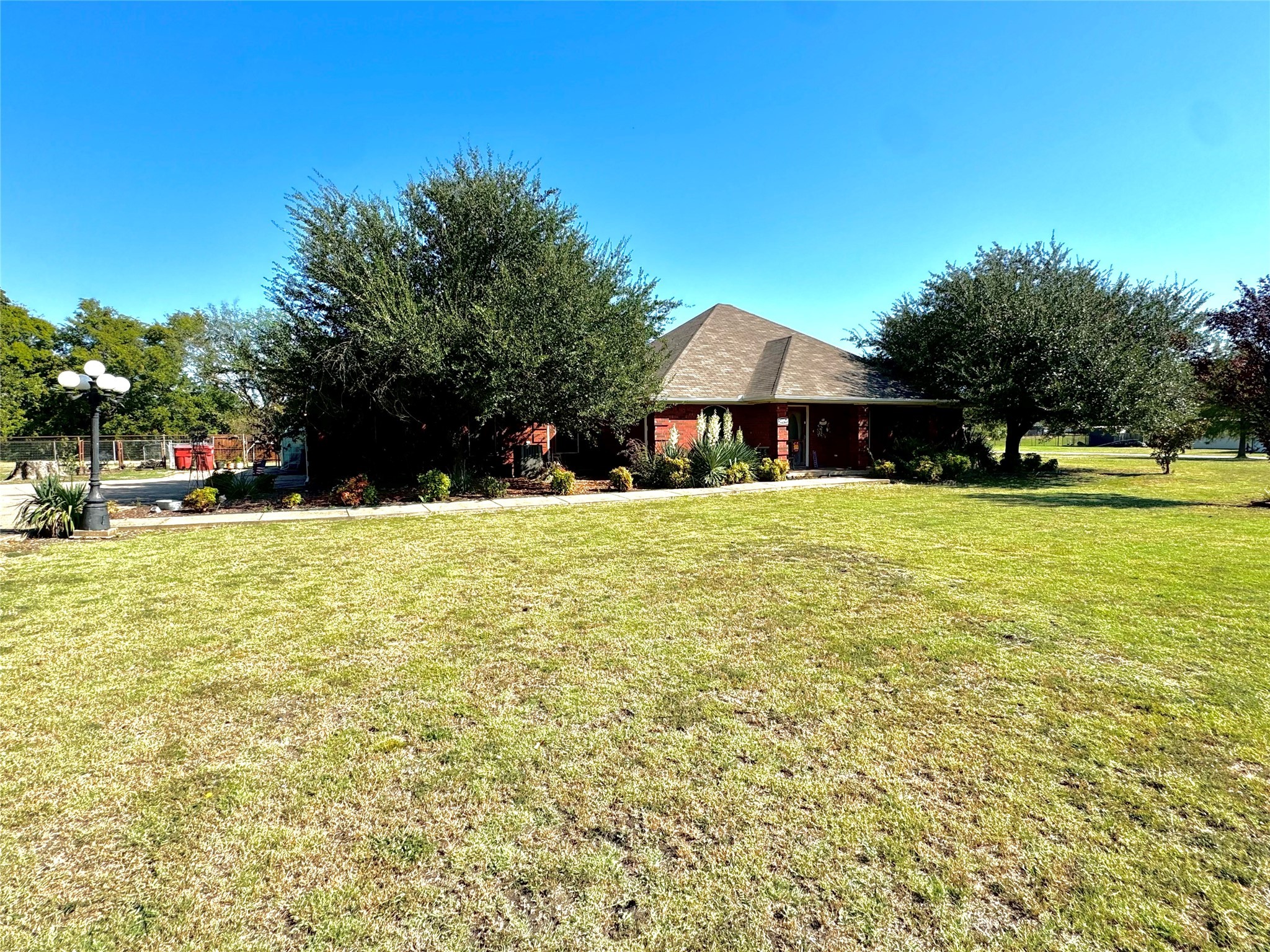 505 W 3rd Street Dodd City TX 75438