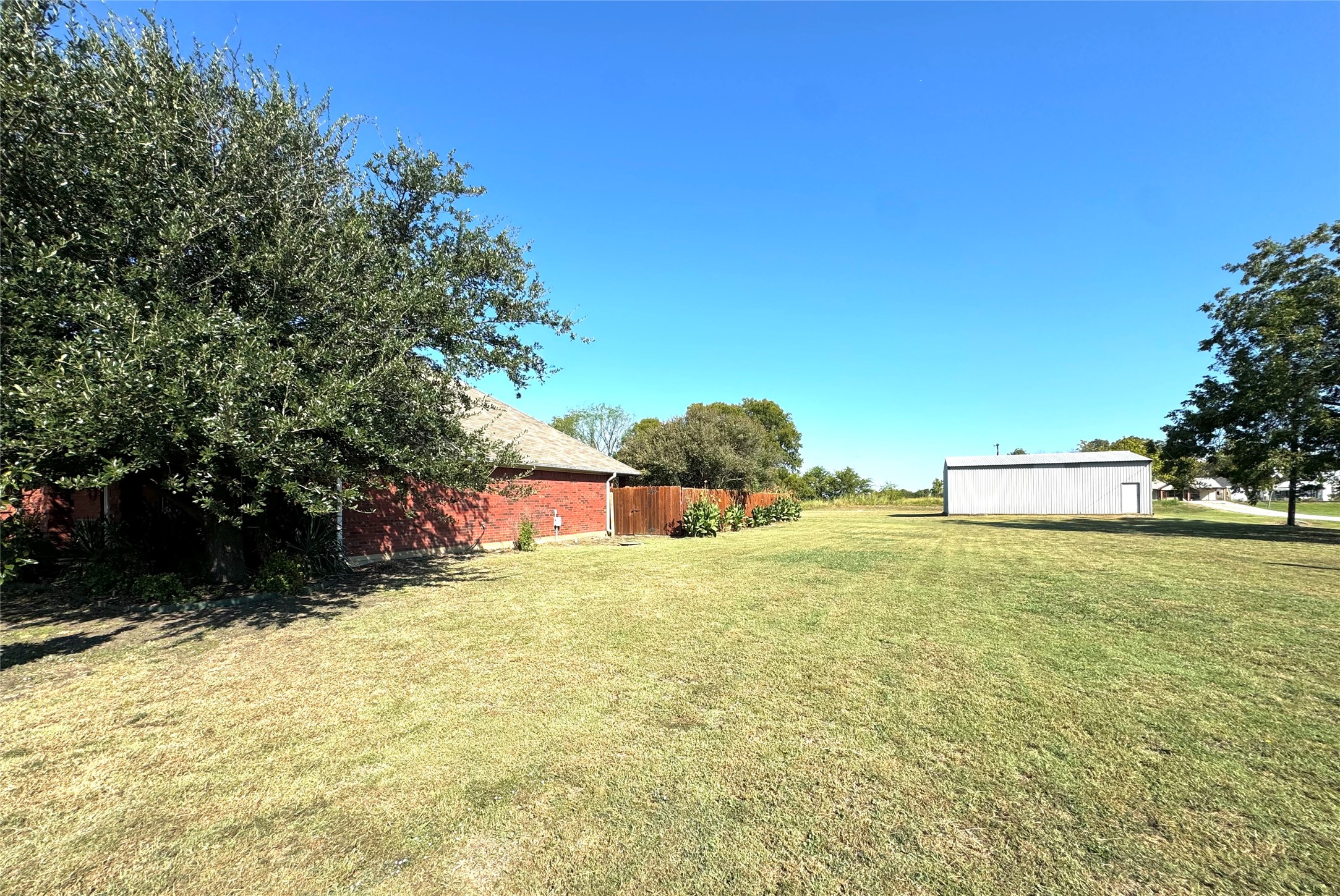 505 W 3rd Street Dodd City TX 75438