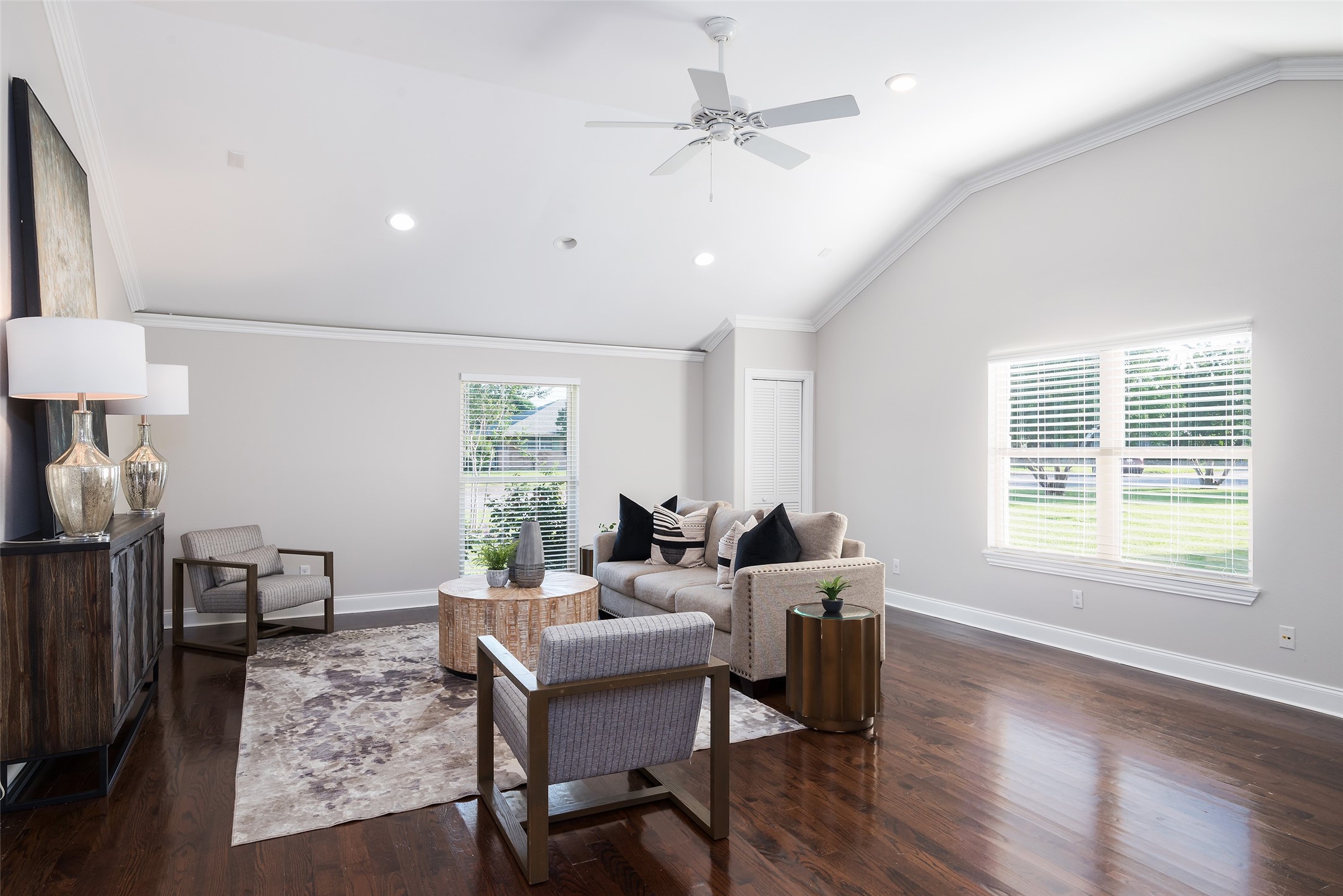 3867 Beutel Court Dallas TX 75229