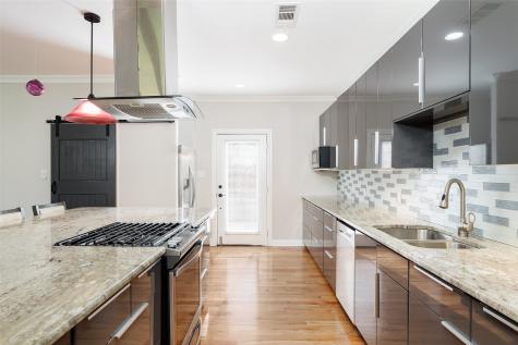 3867 Beutel Court Dallas TX 75229