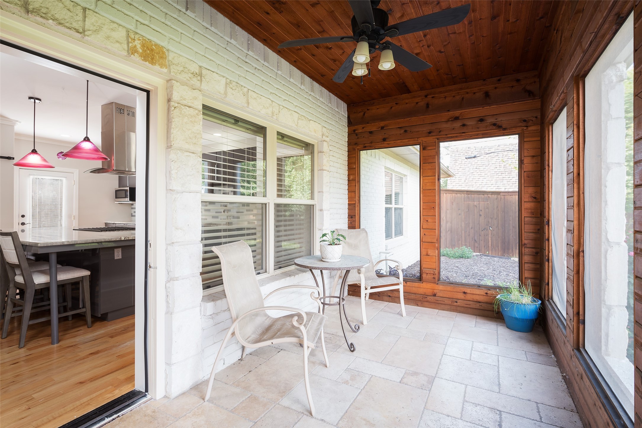 3867 Beutel Court Dallas TX 75229