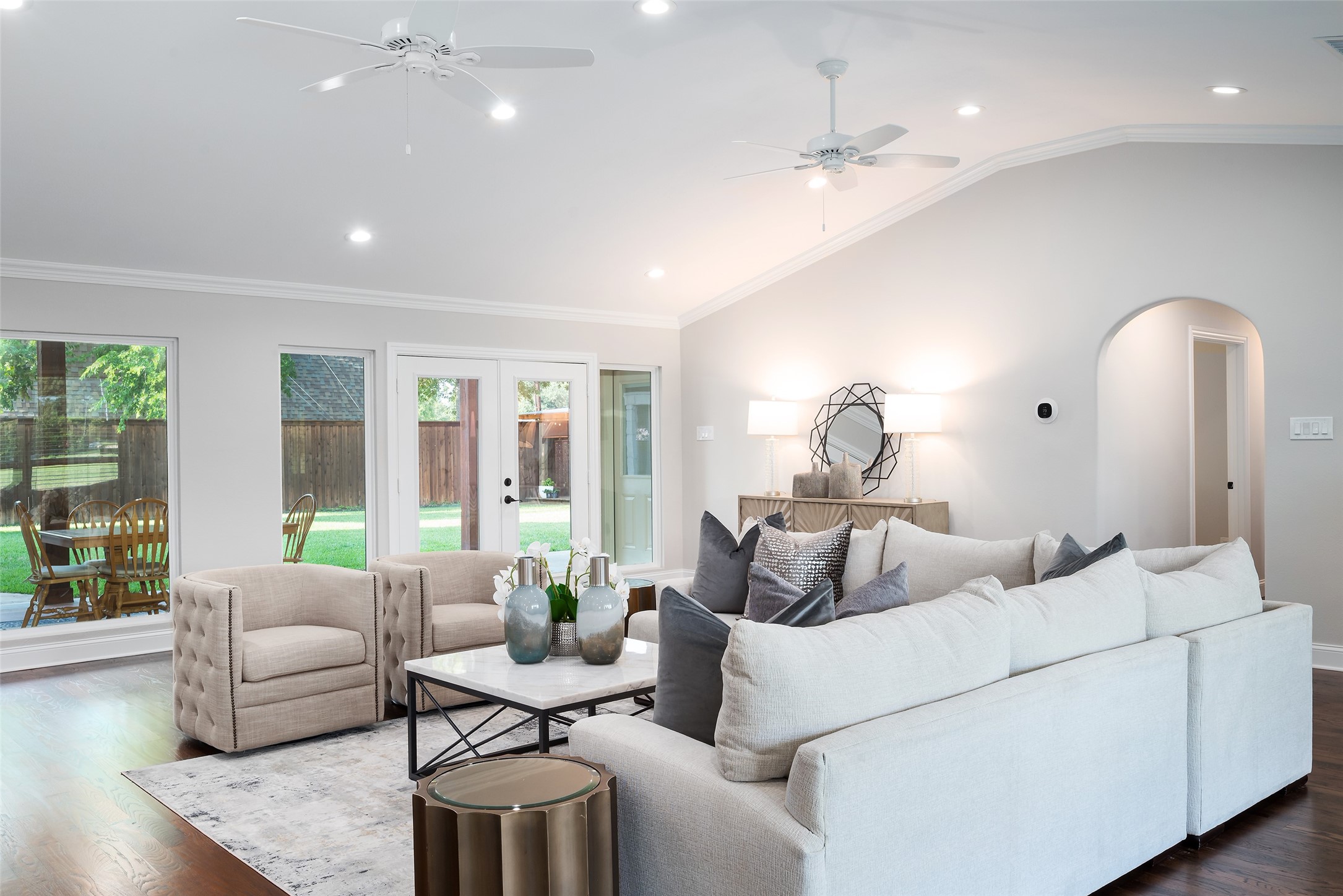 3867 Beutel Court Dallas TX 75229