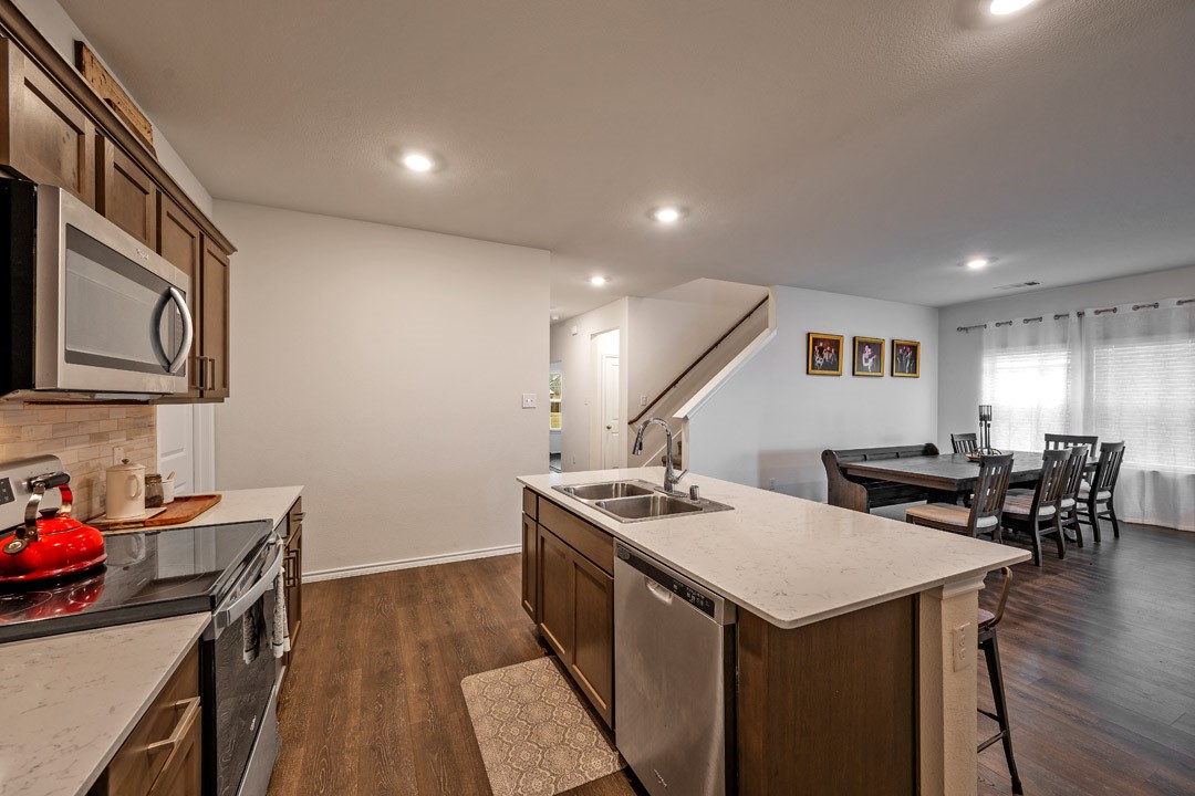 622 Clearlake Drive Waxahachie TX 75165