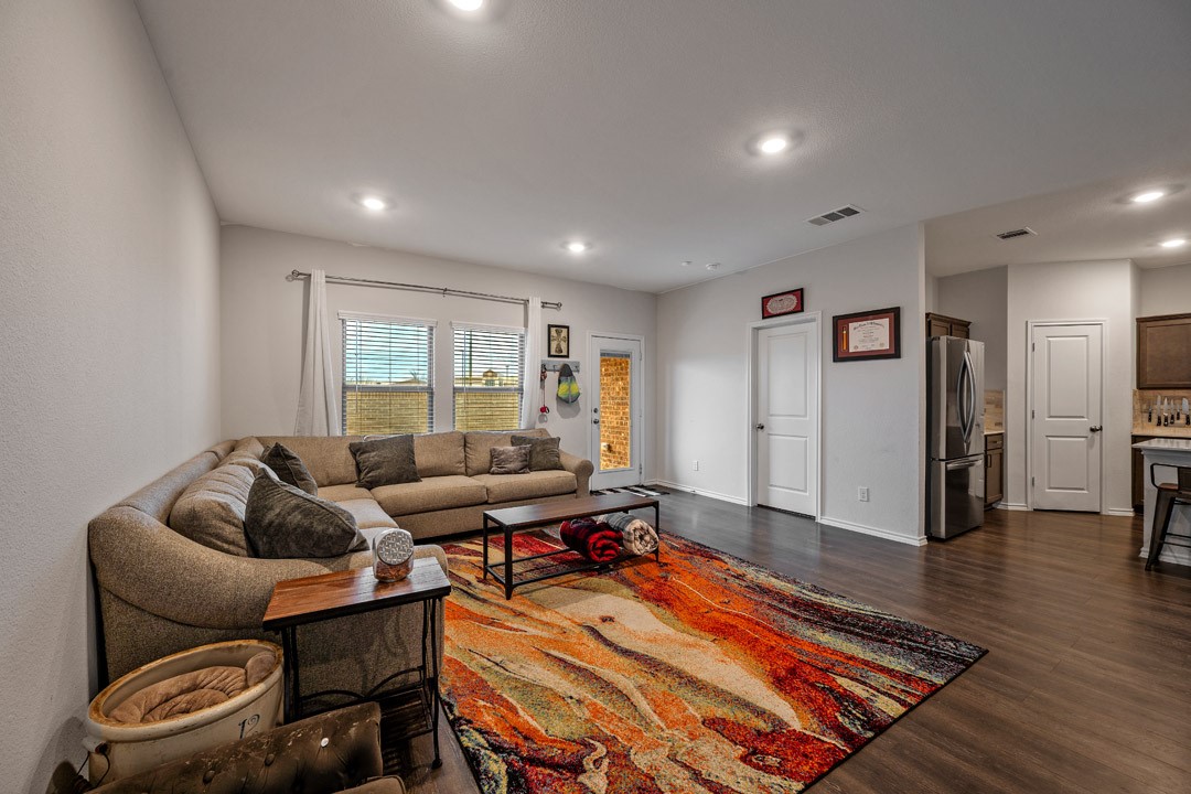 622 Clearlake Drive Waxahachie TX 75165