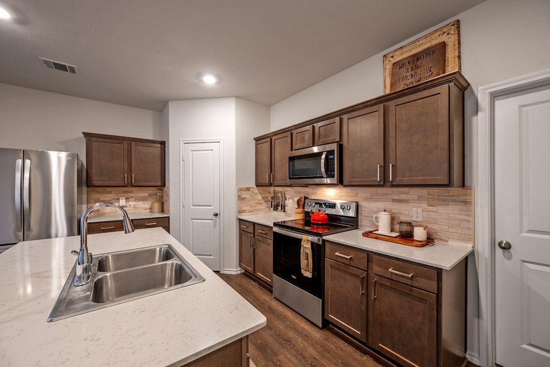 622 Clearlake Drive Waxahachie TX 75165