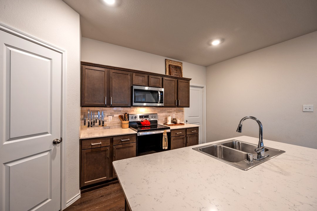 622 Clearlake Drive Waxahachie TX 75165