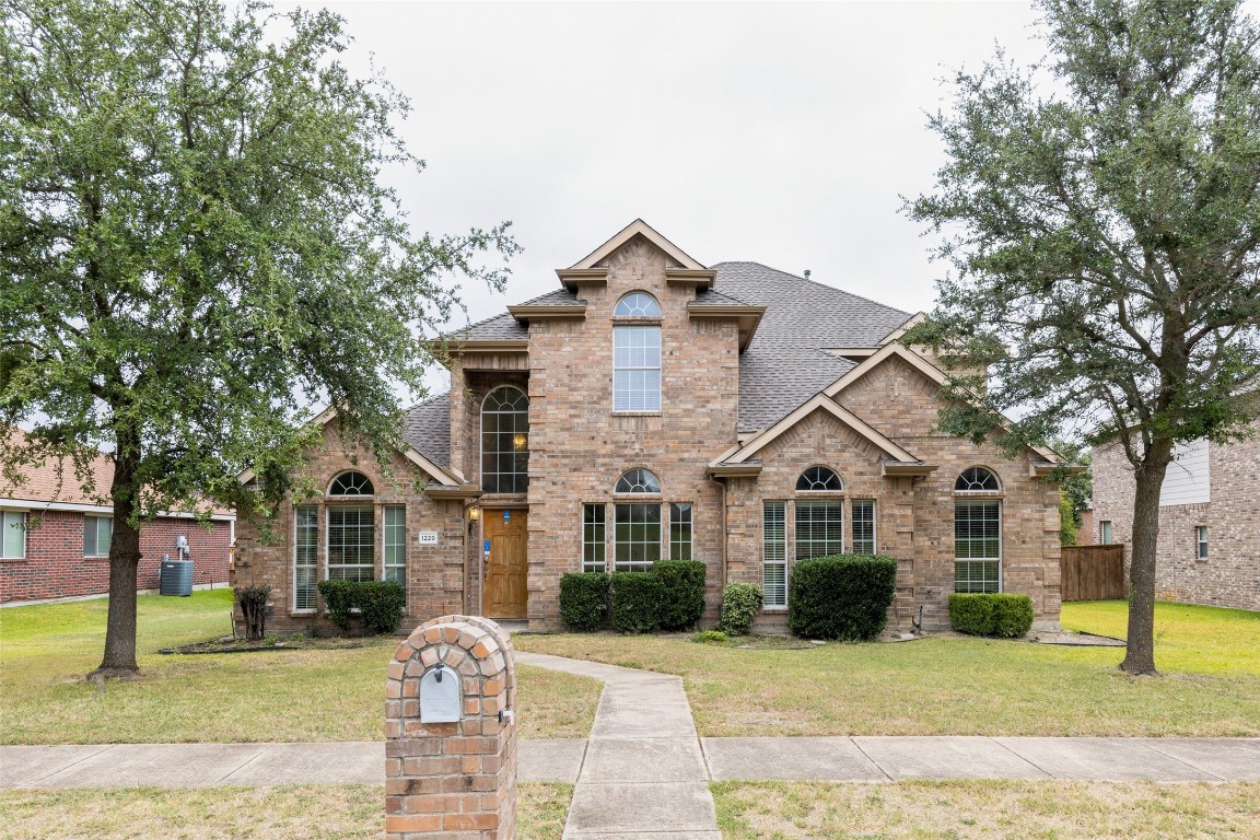 1229 Kensington Drive Desoto TX 75115