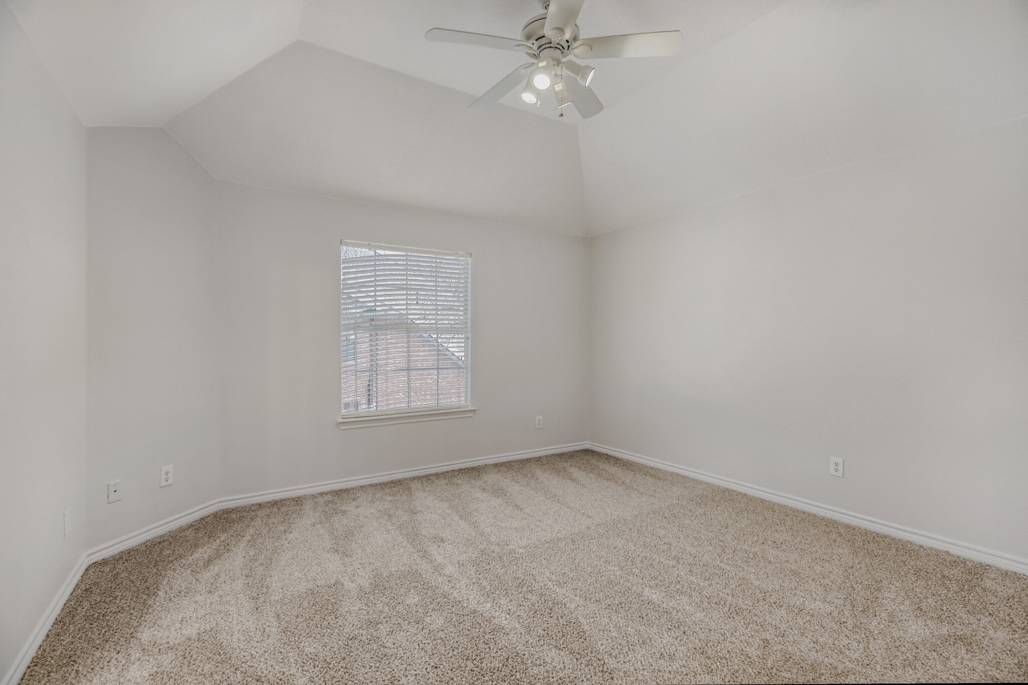 2207 Creekedge Court Corinth TX 76210
